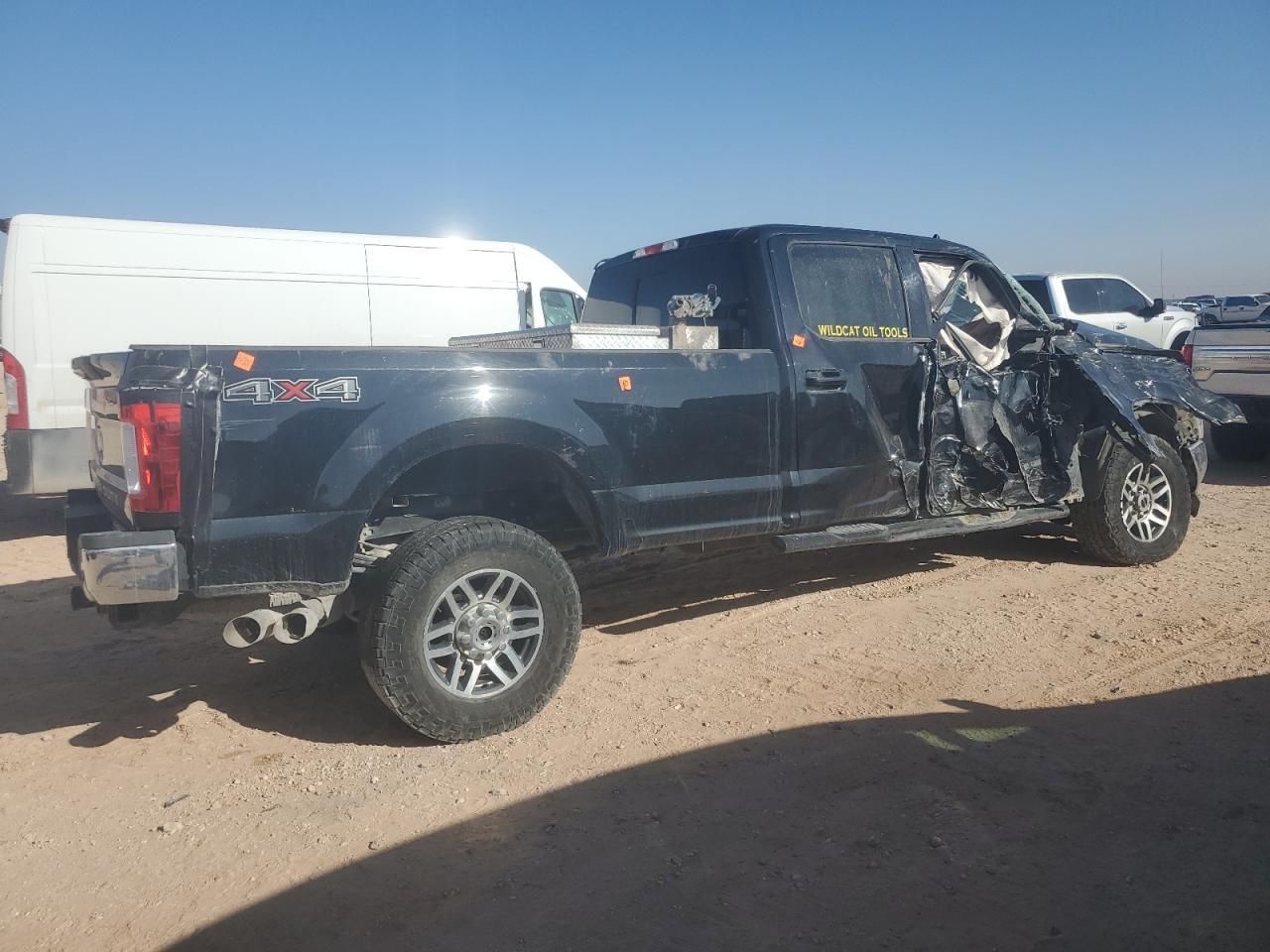 2019 Ford F250 Super Duty - Фото 3
