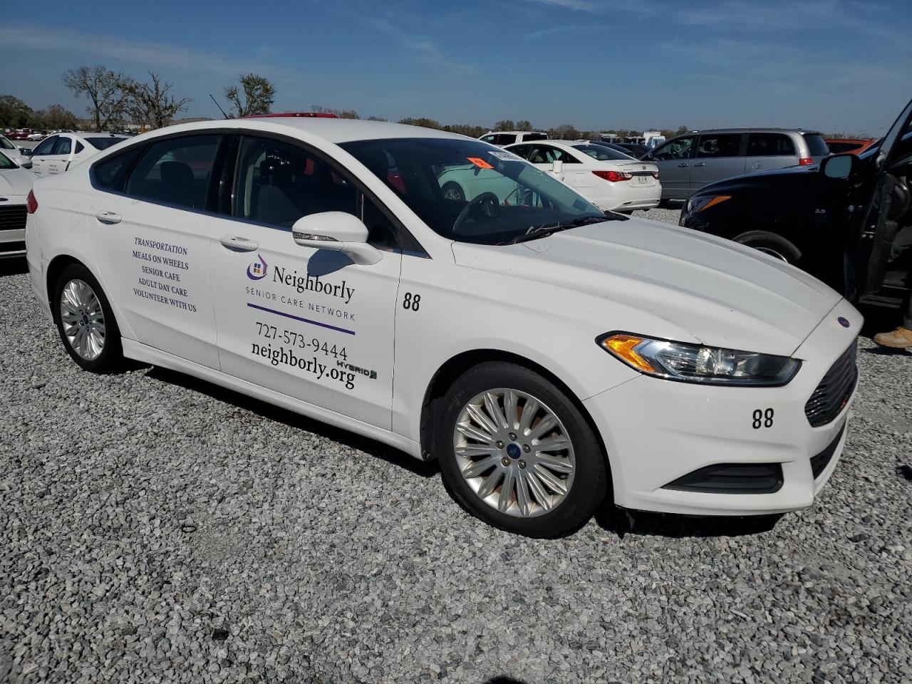 2016 Ford Fusion Se Hybrid - Image 4