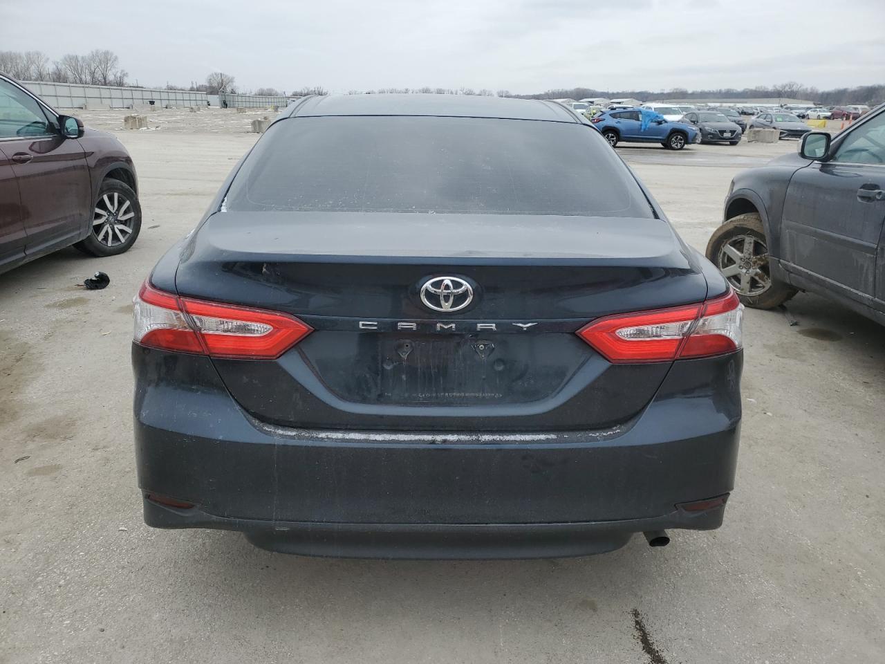 2018 Toyota Camry L - Фото 6