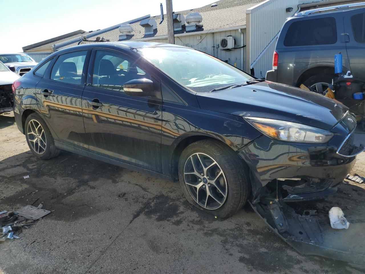 2017 Ford Focus Sel - Image 4