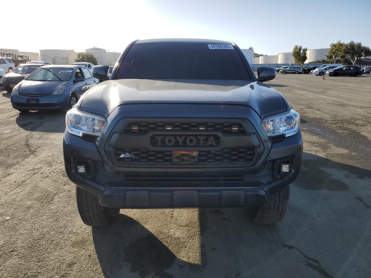 2020 Toyota Tacoma Sr5 V6 - Фото 5