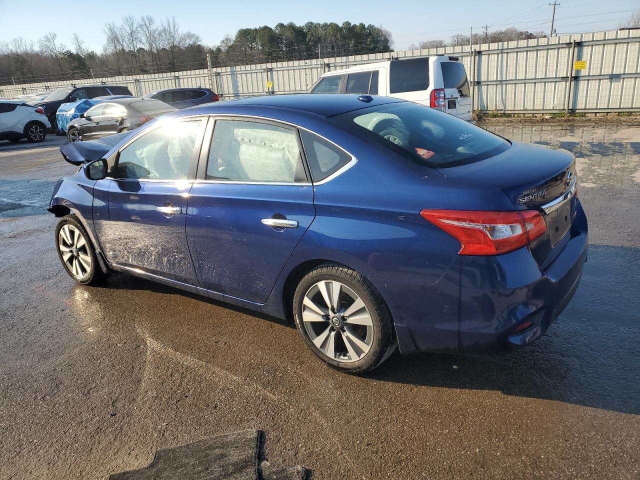 2019 Nissan Sentra S - Фото 2