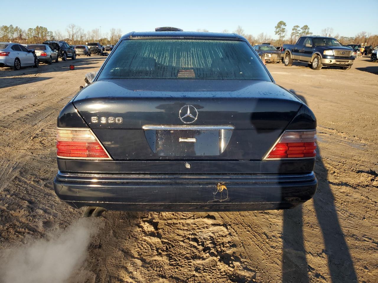 1994 Mercedes-Benz E 320 - Фото 6