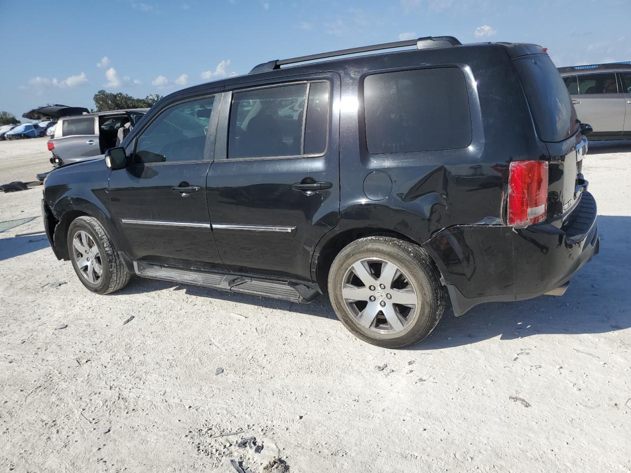 2015 Honda Pilot Touring - Фото 2