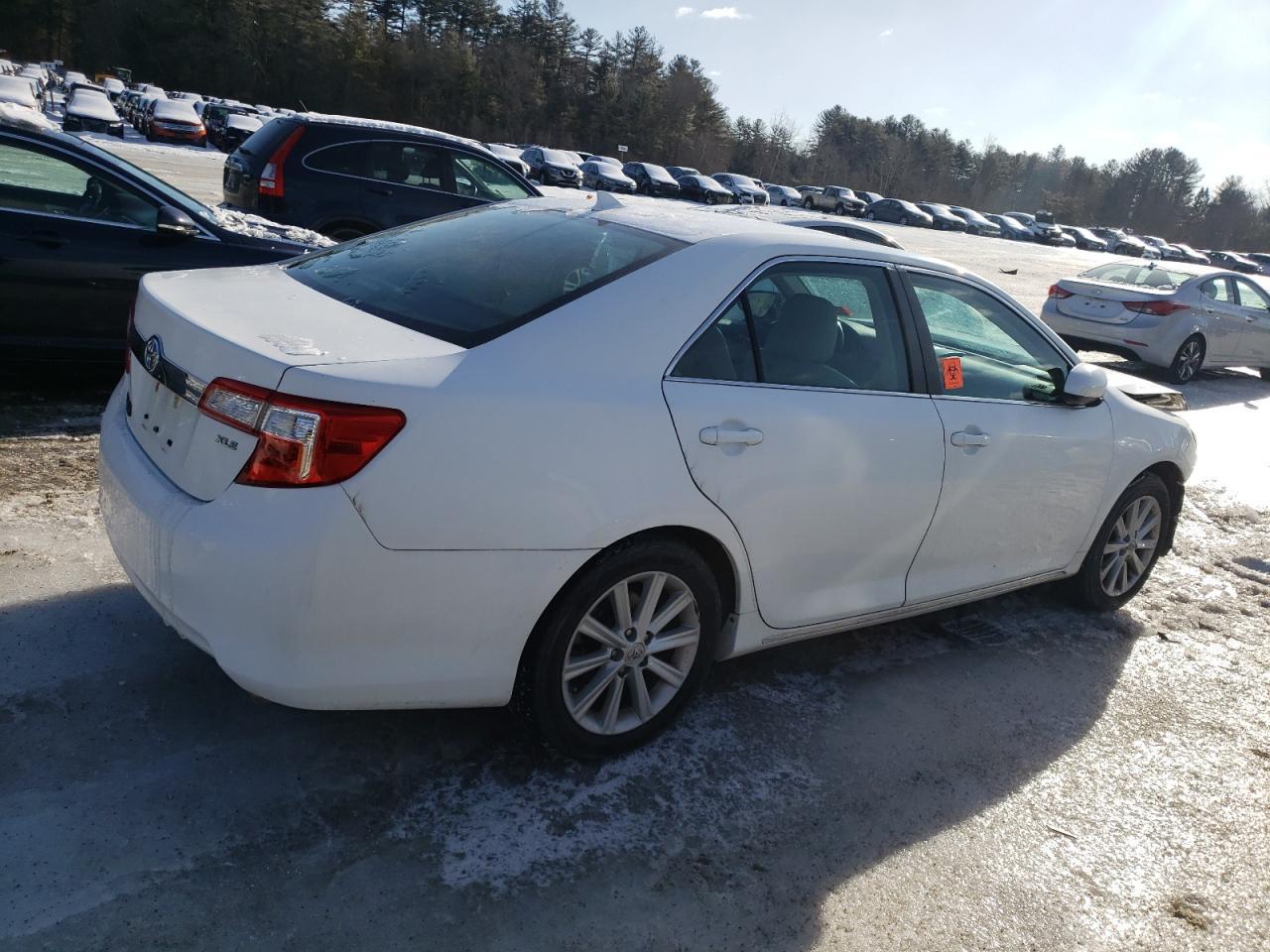 2012 Toyota Camry Se - Фото 3
