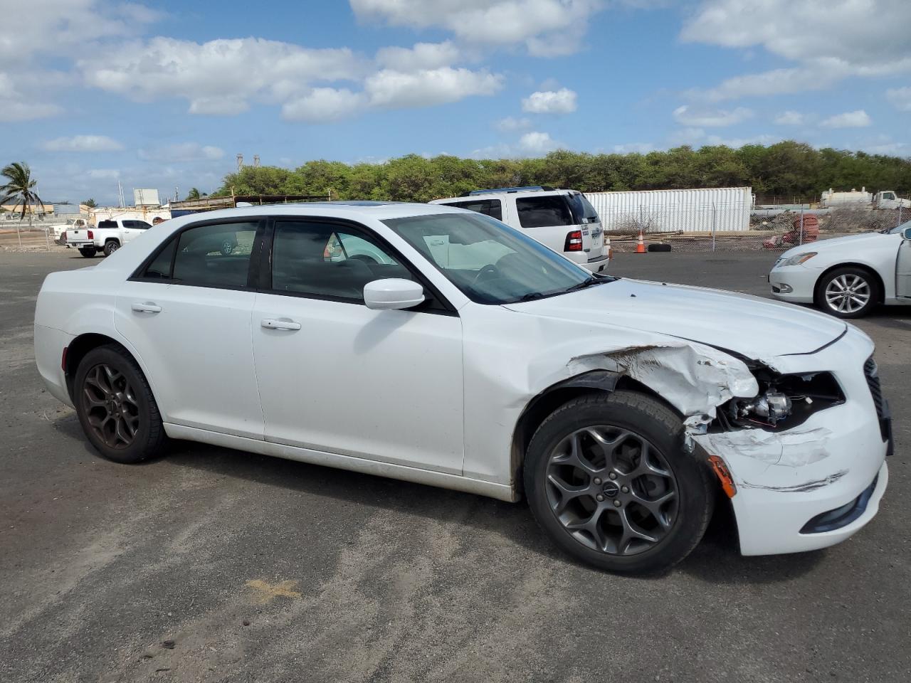 2015 Chrysler 300 S - Фото 4