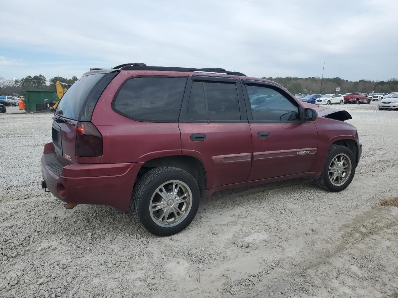 2004 GMC Envoy - Image 3