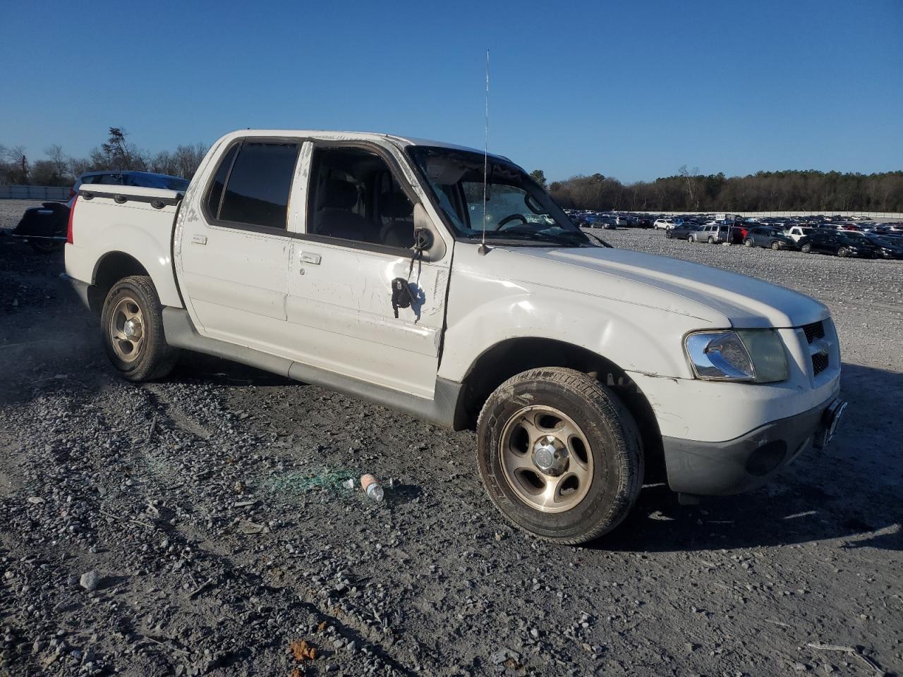 2004 Ford Explorer Sport Trac - Фото 4