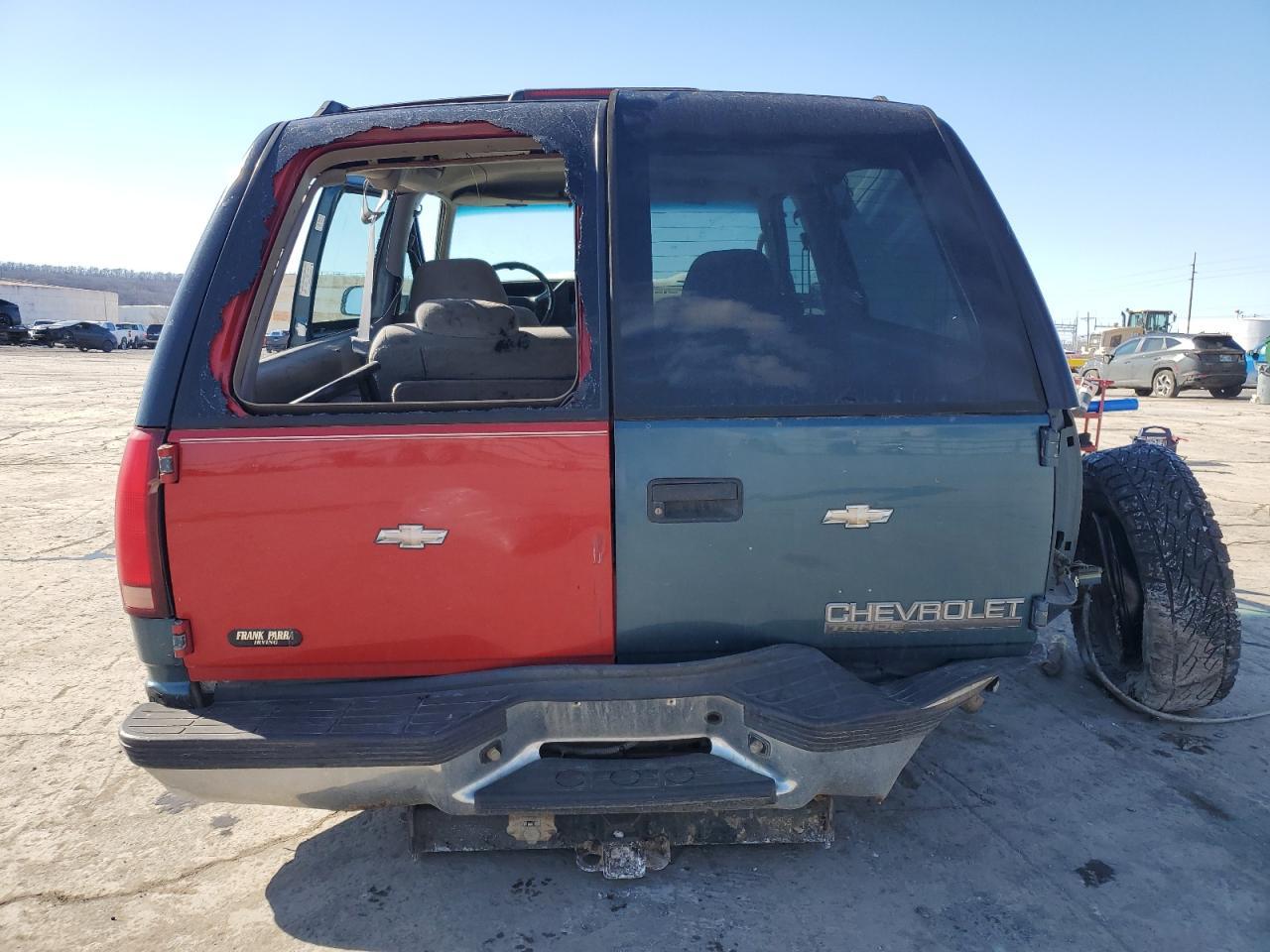 1995 Chevrolet Tahoe K1500 - Фото 6