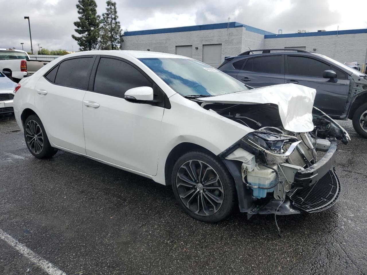 2015 Toyota Corolla L - Фото 4