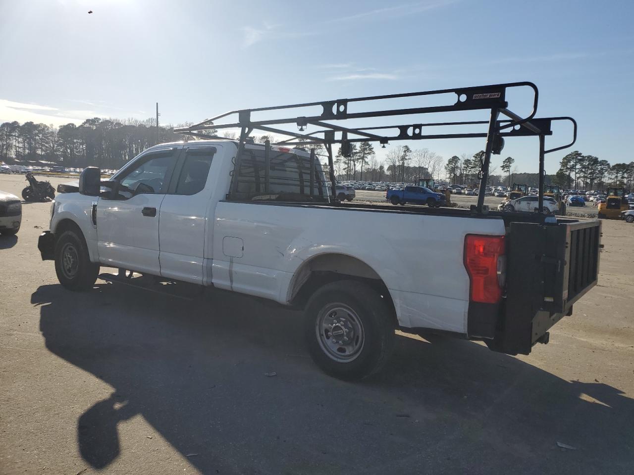 2021 Ford F250 Super Duty - Фото 2