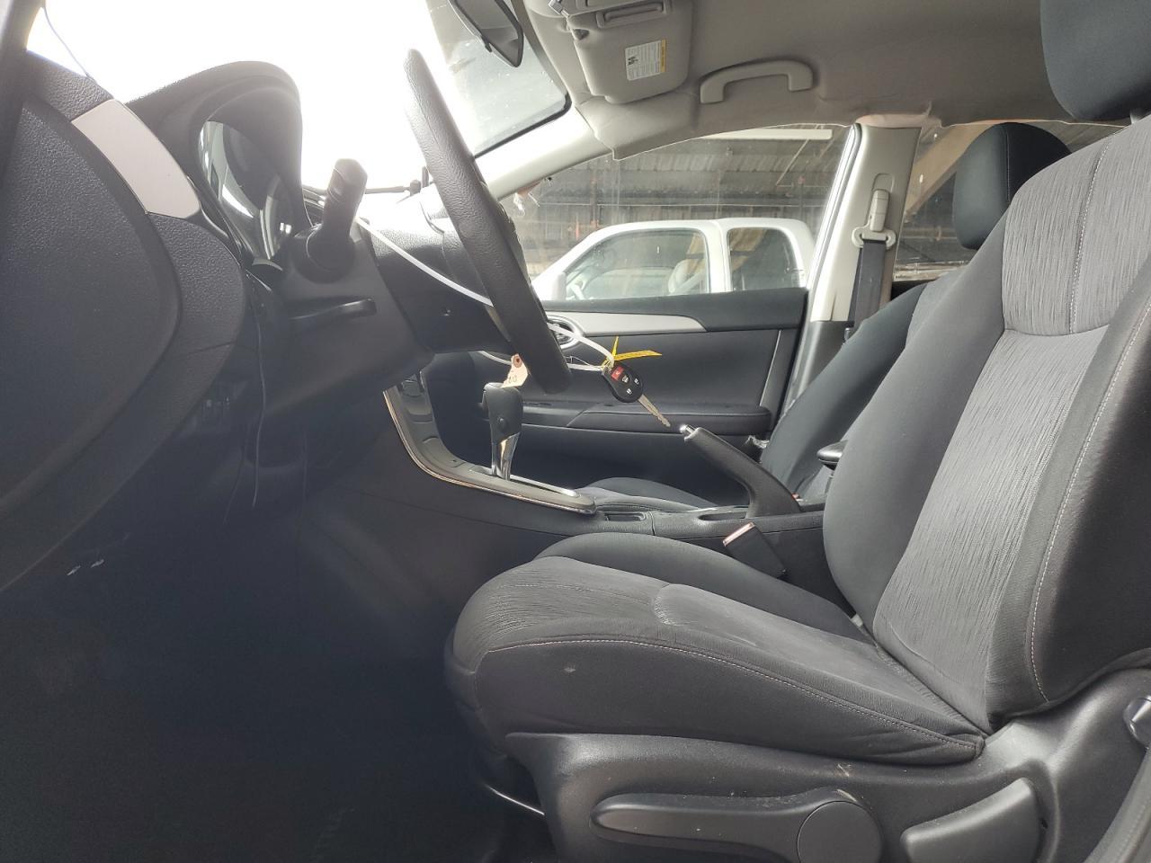 2014 Nissan Sentra S - Фото 7