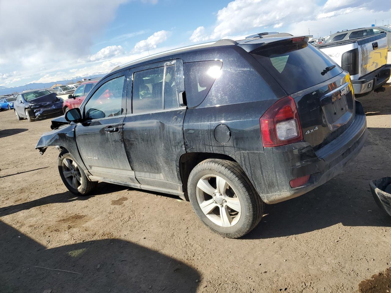 2014 Jeep Compass Latitude - Фото 2