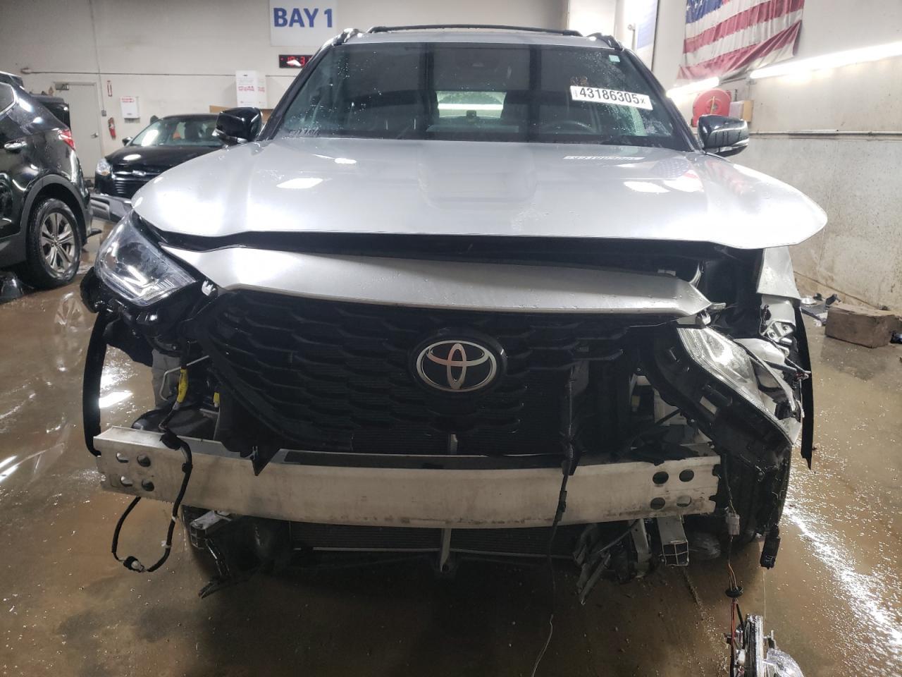 2023 Toyota Highlander L - Фото 5