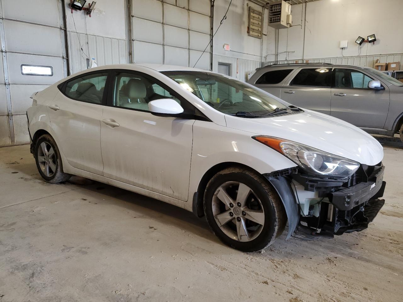 2013 Hyundai Elantra Gls - Фото 4