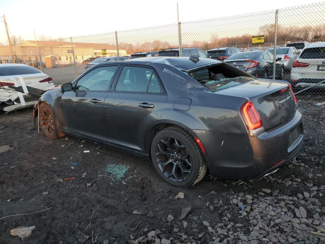 2019 Chrysler 300 S - Image 2
