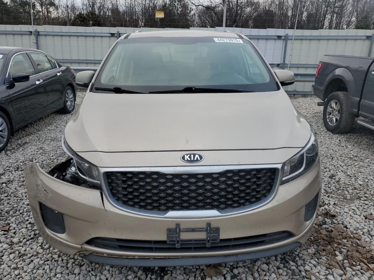 2015 Kia Sedona Lx - Image 5