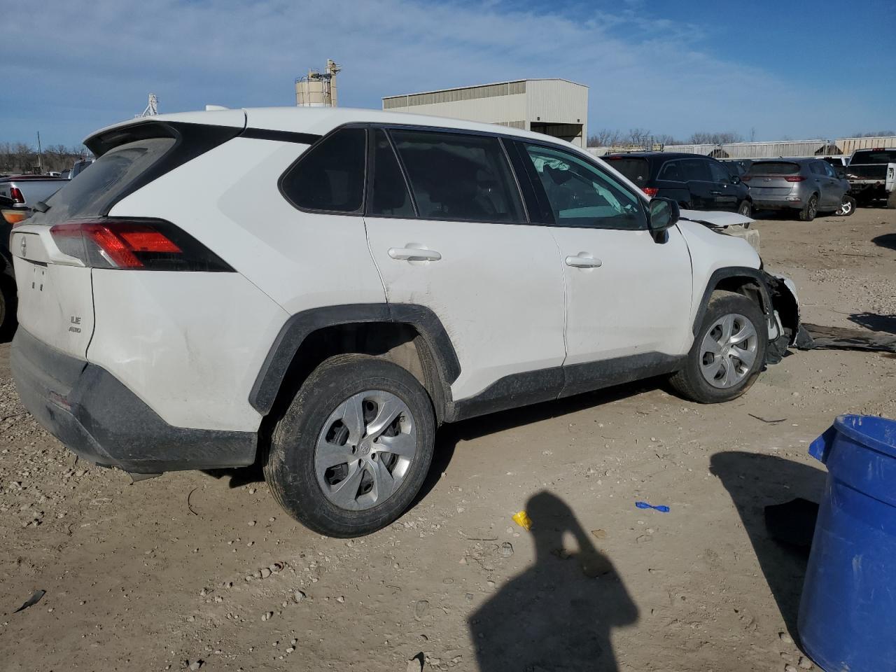 2022 Toyota Rav4 Le - Фото 3