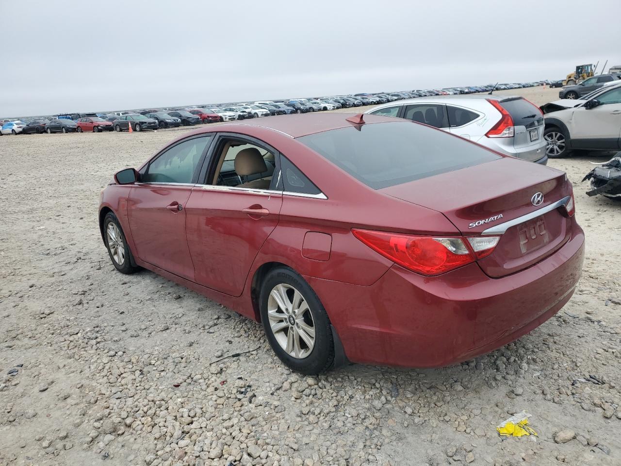 2013 Hyundai Sonata Gls - Image 2