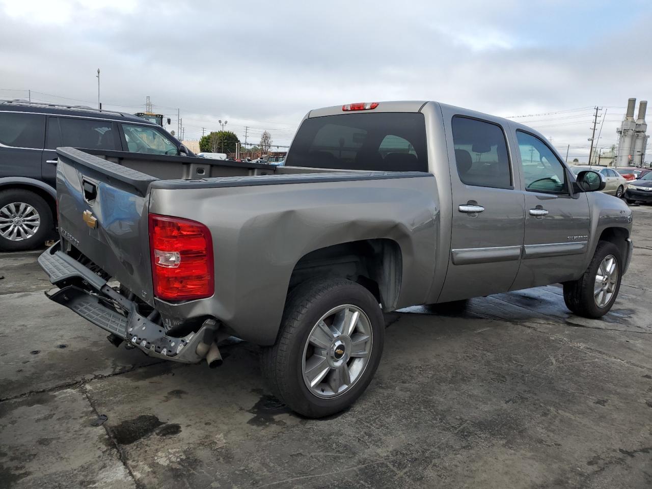 2013 Chevrolet Silverado C1500 Lt - Image 3