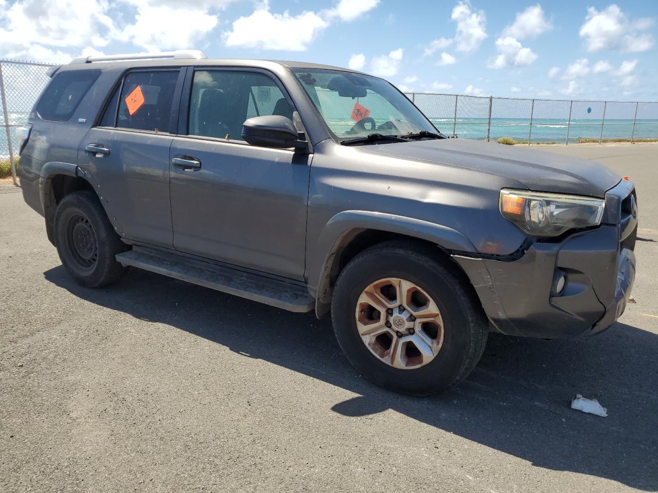 2015 Toyota 4Runner Sr5 - Image 4