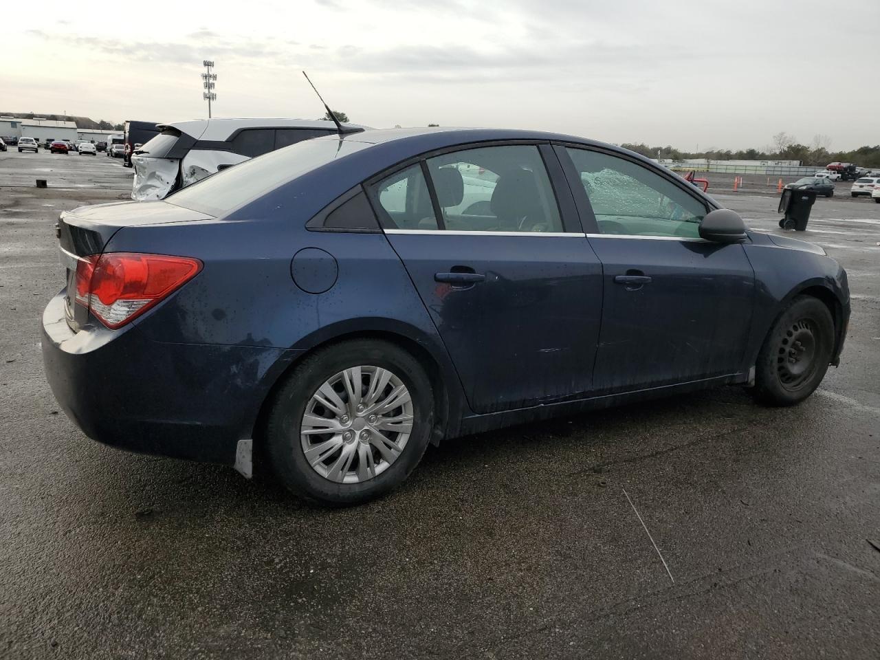 2011 Chevrolet Cruze Ls - Фото 3