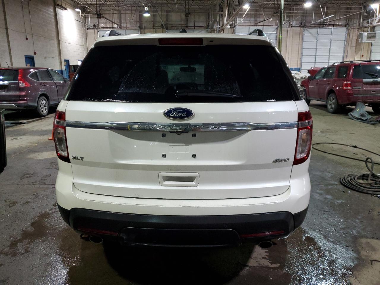 2014 Ford Explorer Xlt - Фото 6
