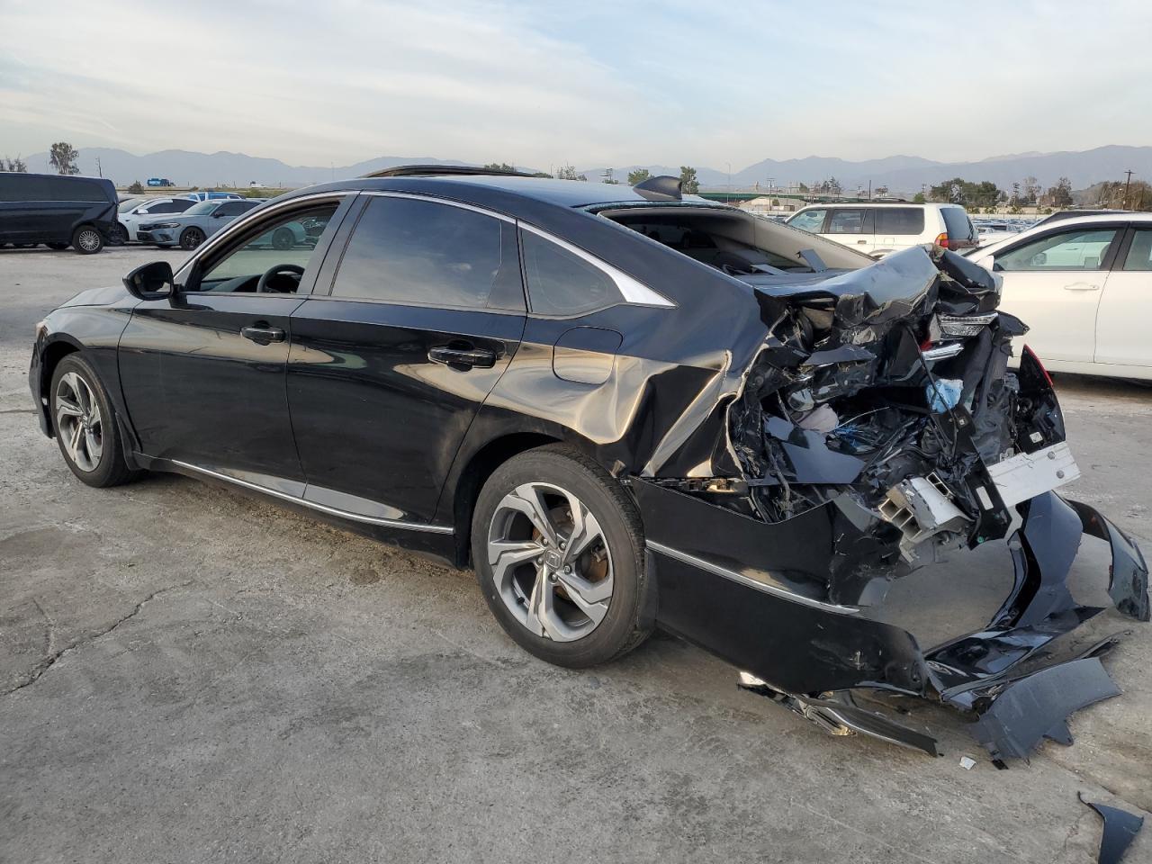 2018 Honda Accord Ex - Фото 2