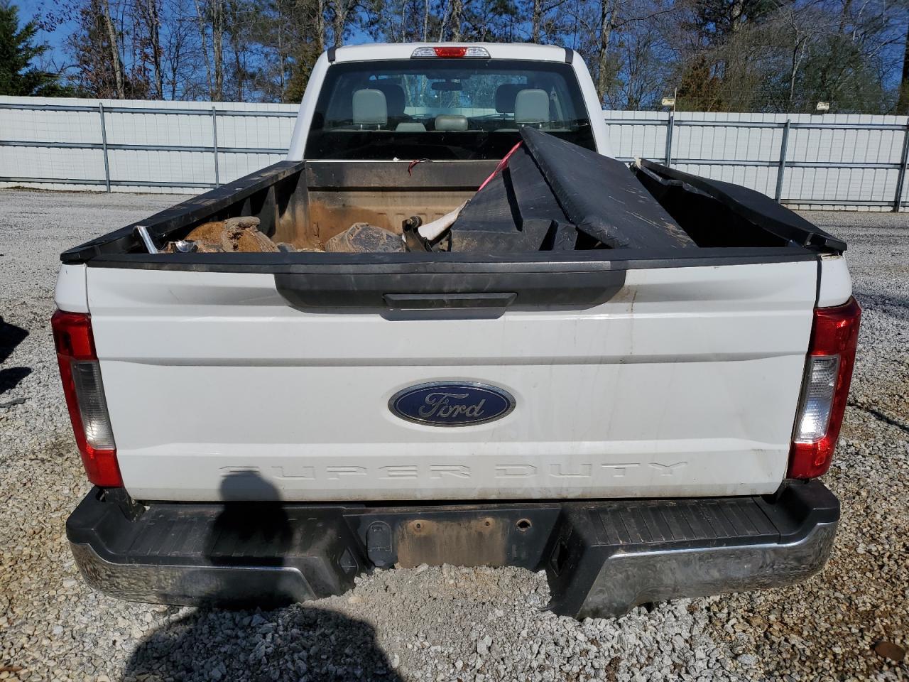 2018 Ford F250 Super Duty - Image 6