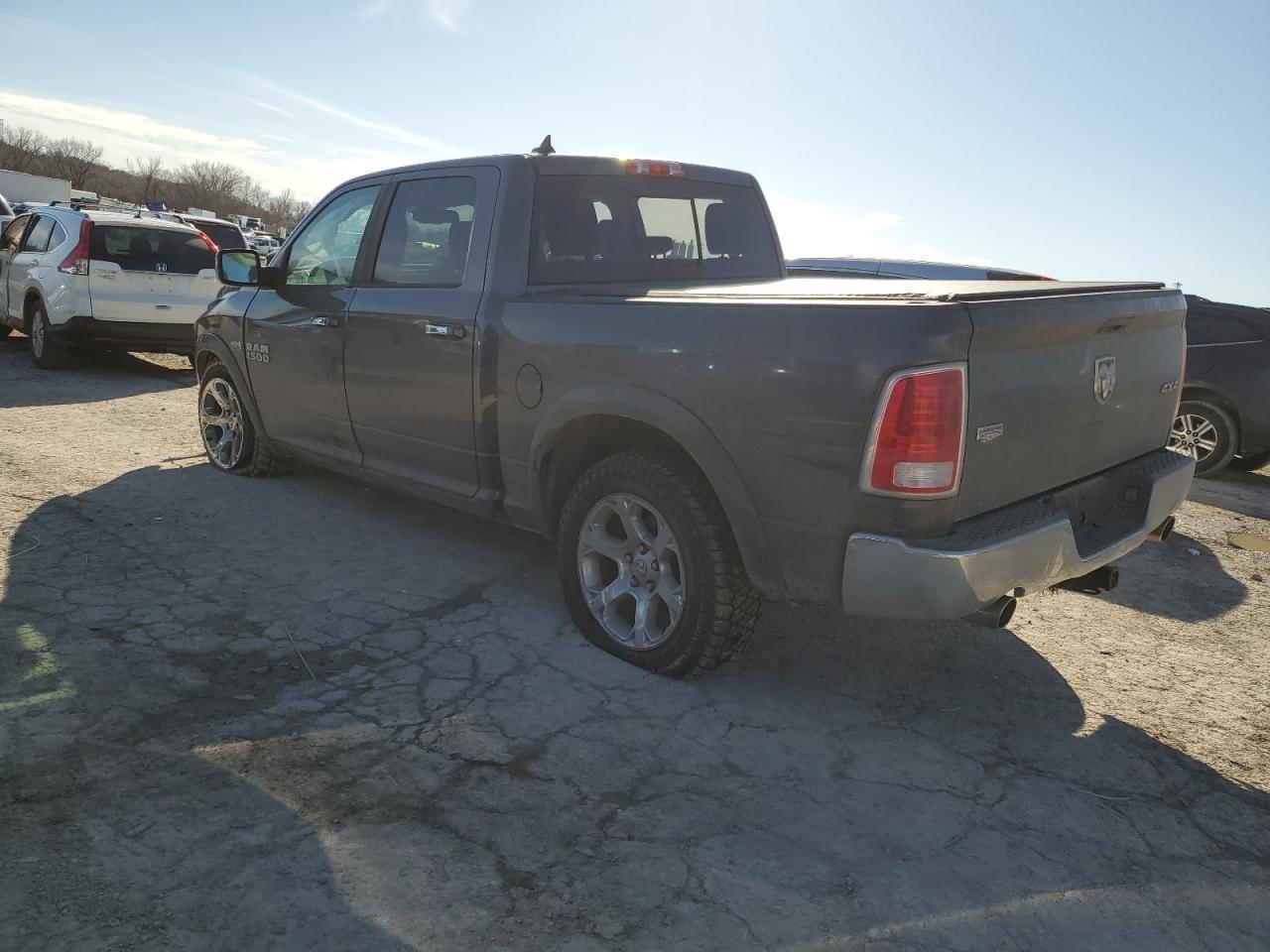 2017 Ram 1500 Laramie - Фото 2