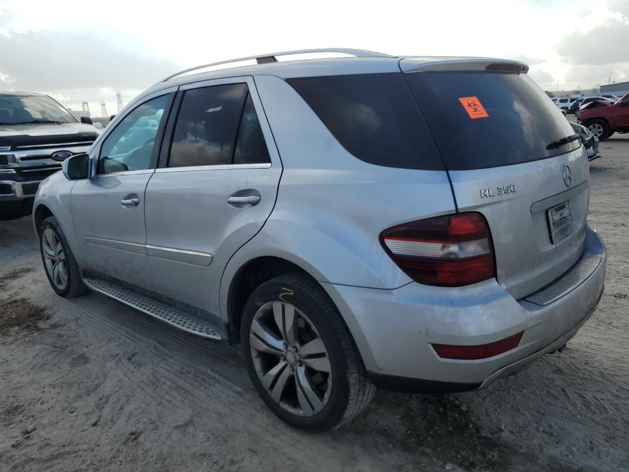 2010 Mercedes-Benz Ml 350 - Фото 2