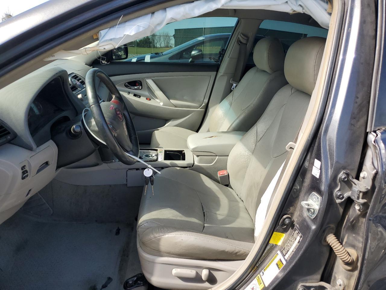 2011 Toyota Camry Base - Image 7