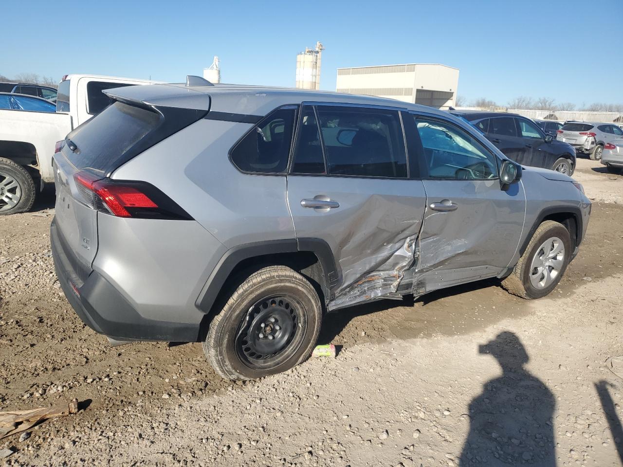 2024 Toyota Rav4 Le - Фото 3