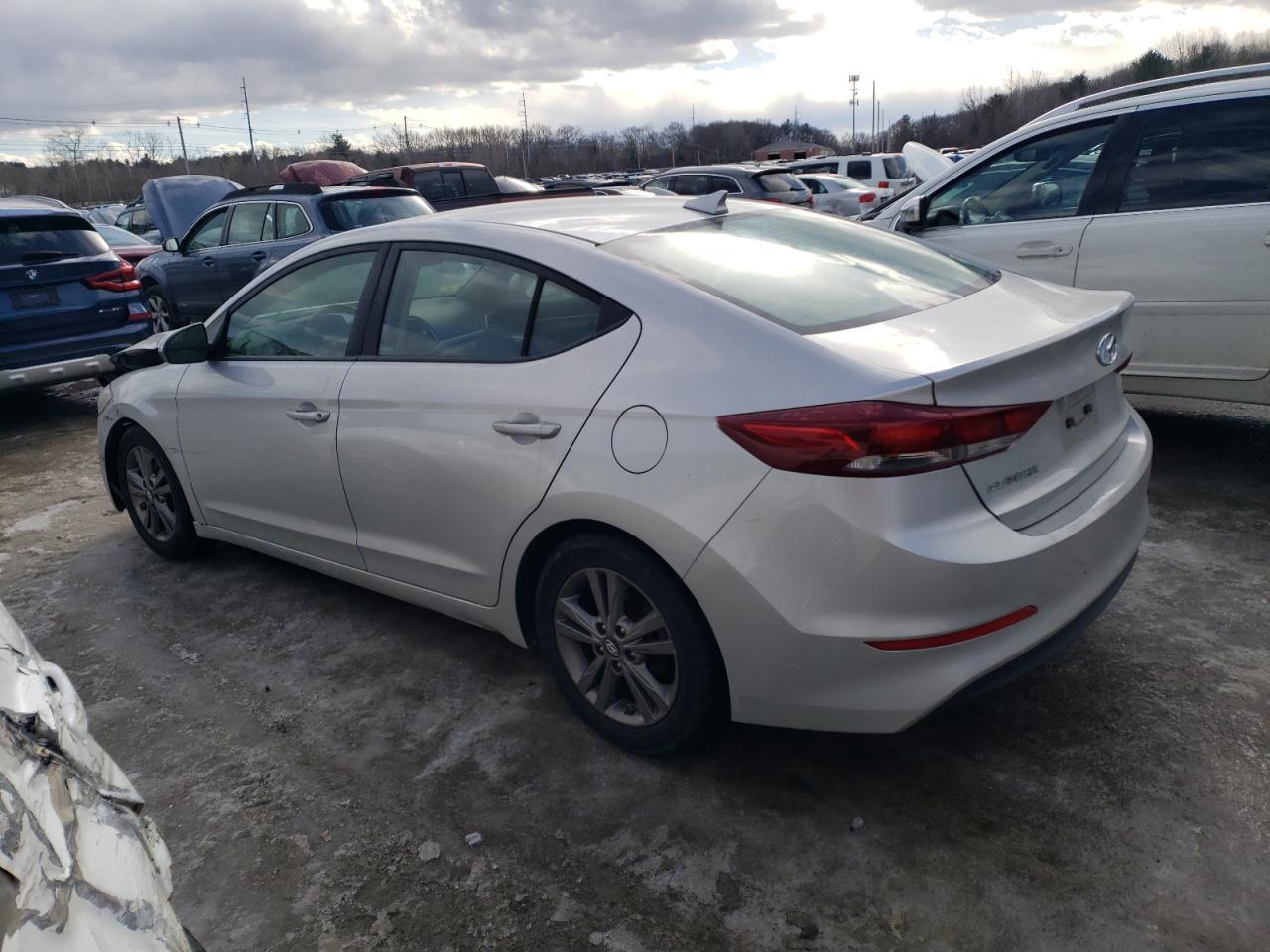 2018 Hyundai Elantra Sel - Image 2