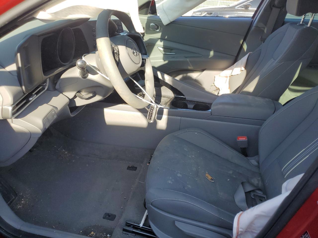 2023 Hyundai Elantra Blue - Image 7