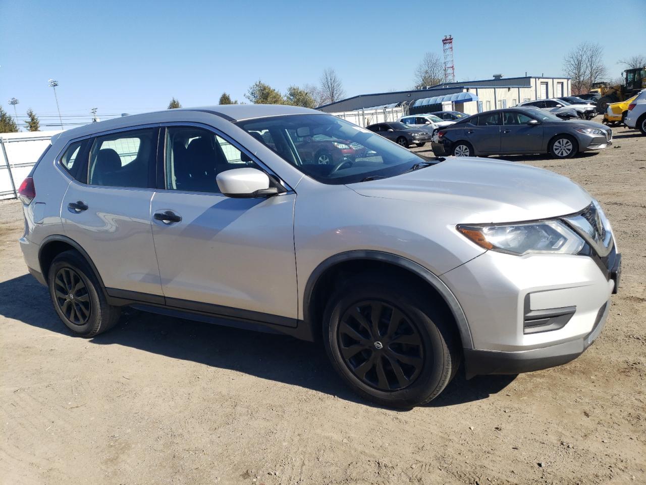 2018 Nissan Rogue S - Фото 4