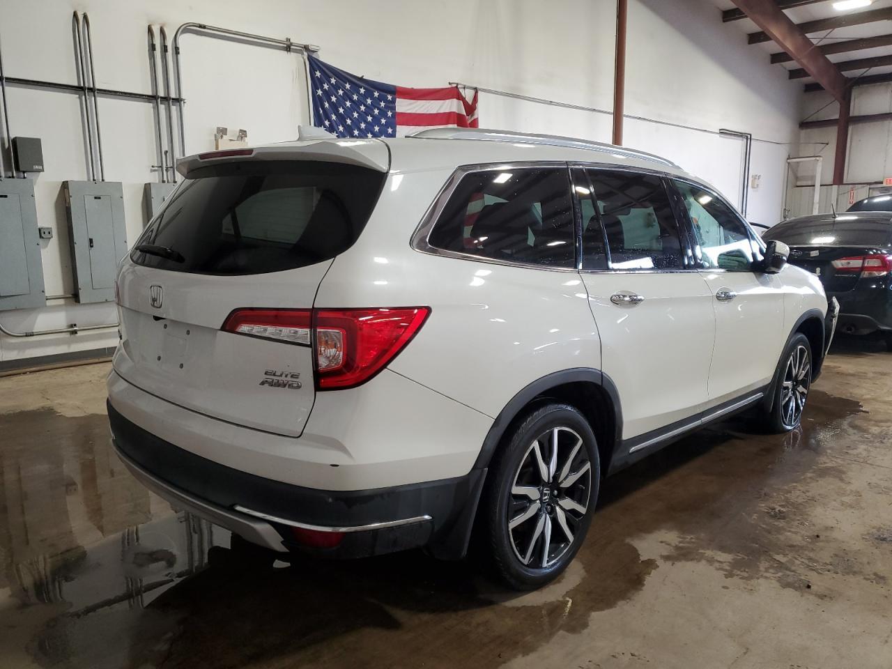 2020 Honda Pilot Elite - Фото 3
