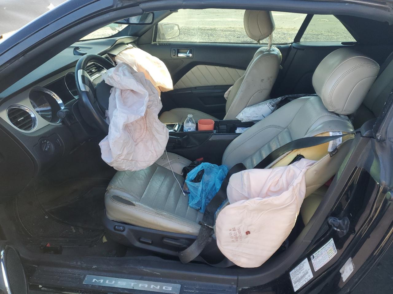 2013 Ford Mustang - Image 7