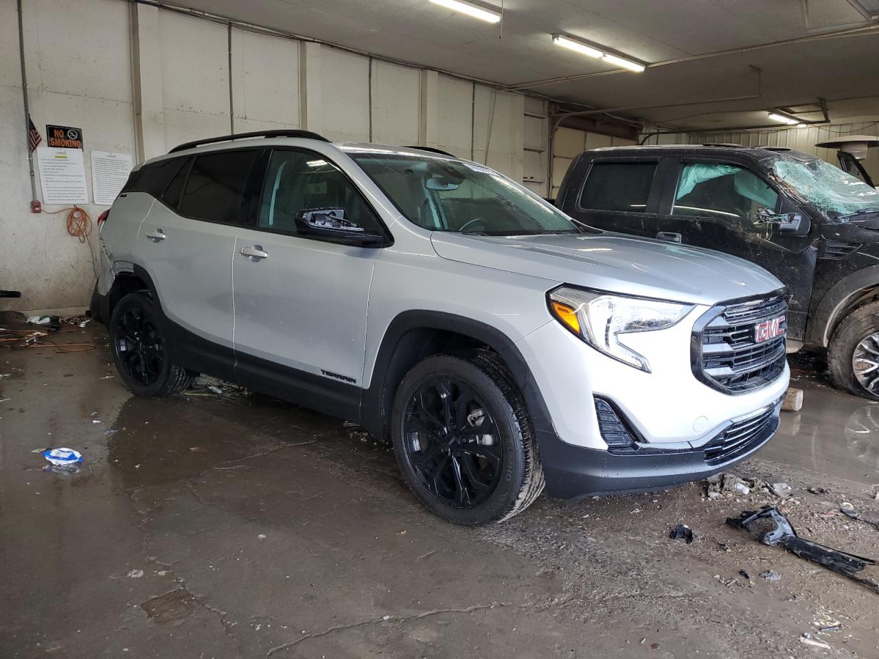 2020 GMC Terrain Sle - Фото 4