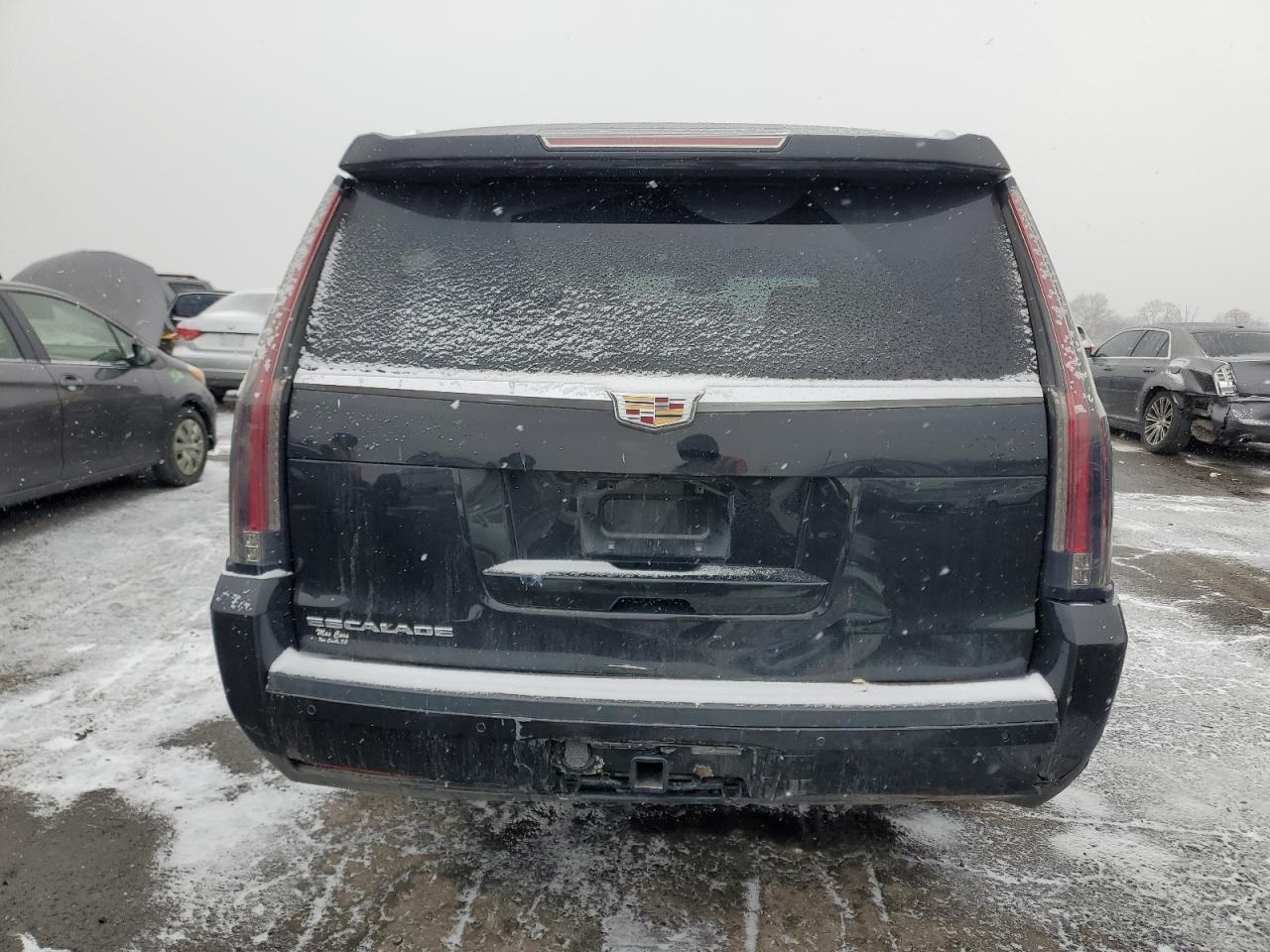 2016 Cadillac Escalade Esv Luxury - Image 6