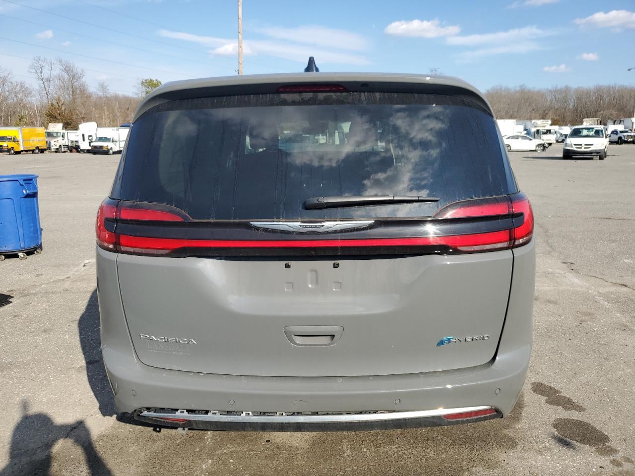 2023 Chrysler Pacifica Hybrid Touring L - Фото 6