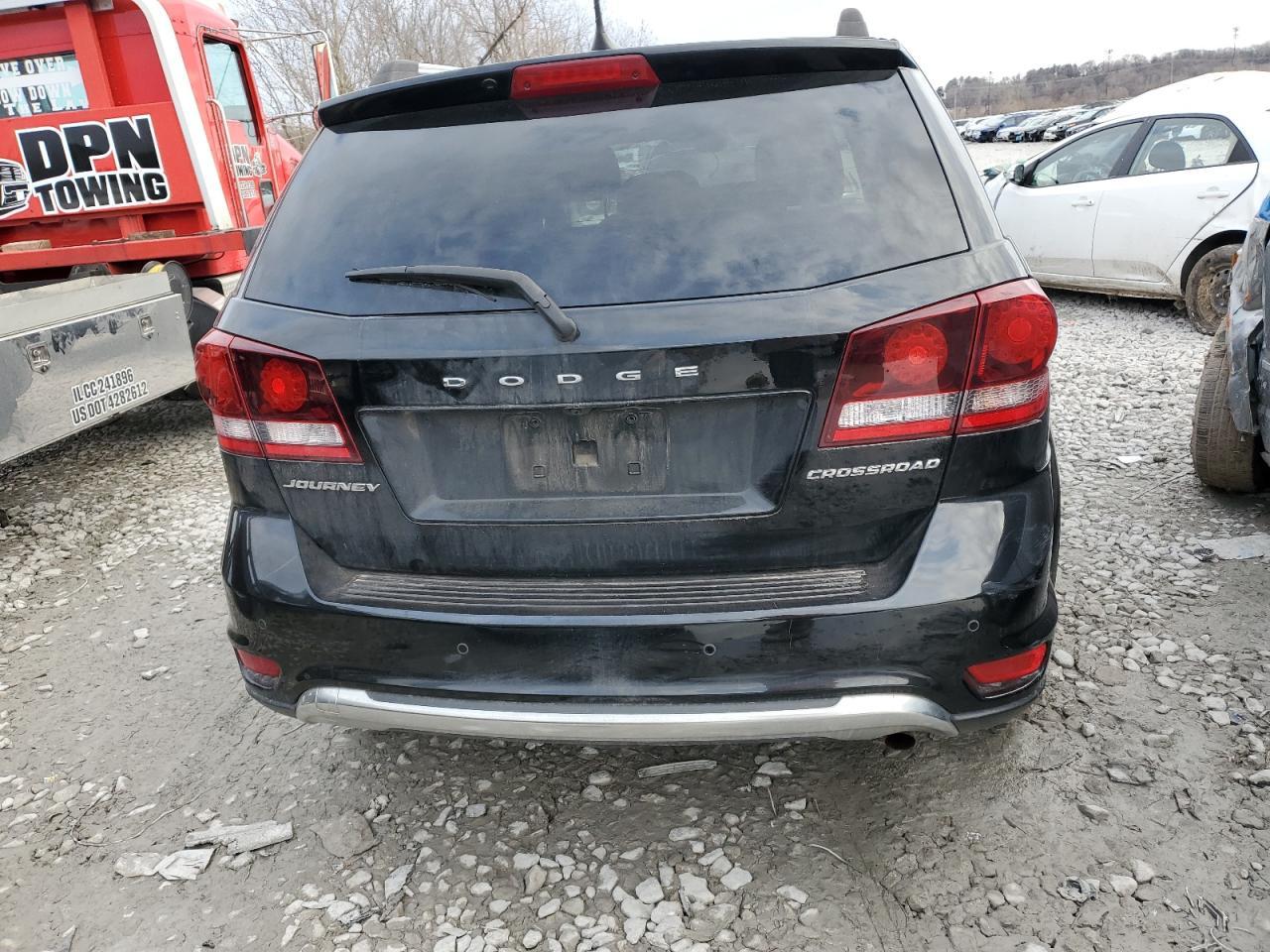 2020 Dodge Journey Crossroad - Image 6