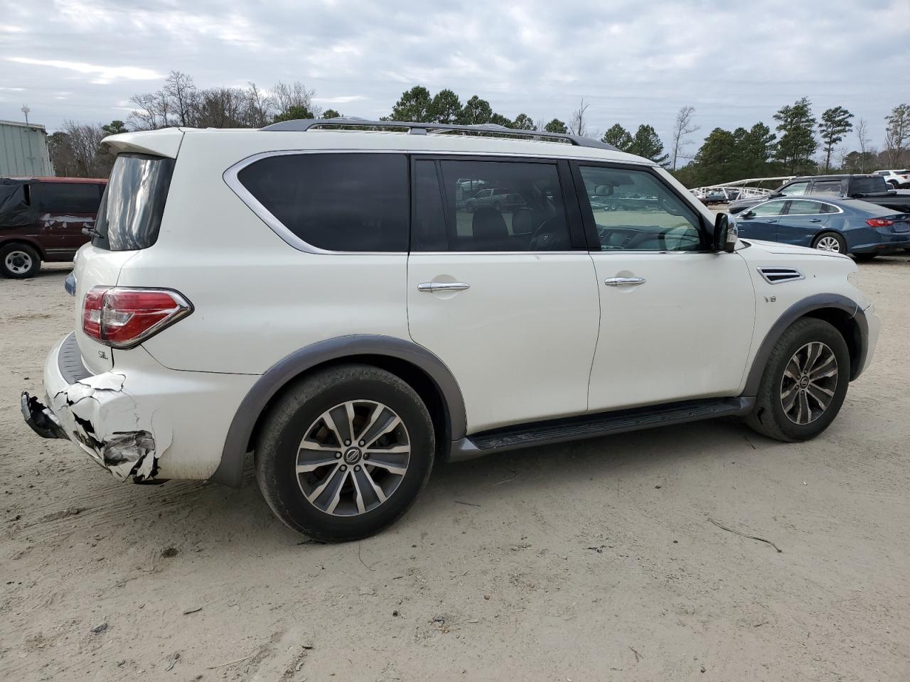 2019 Nissan Armada Sv - Image 3