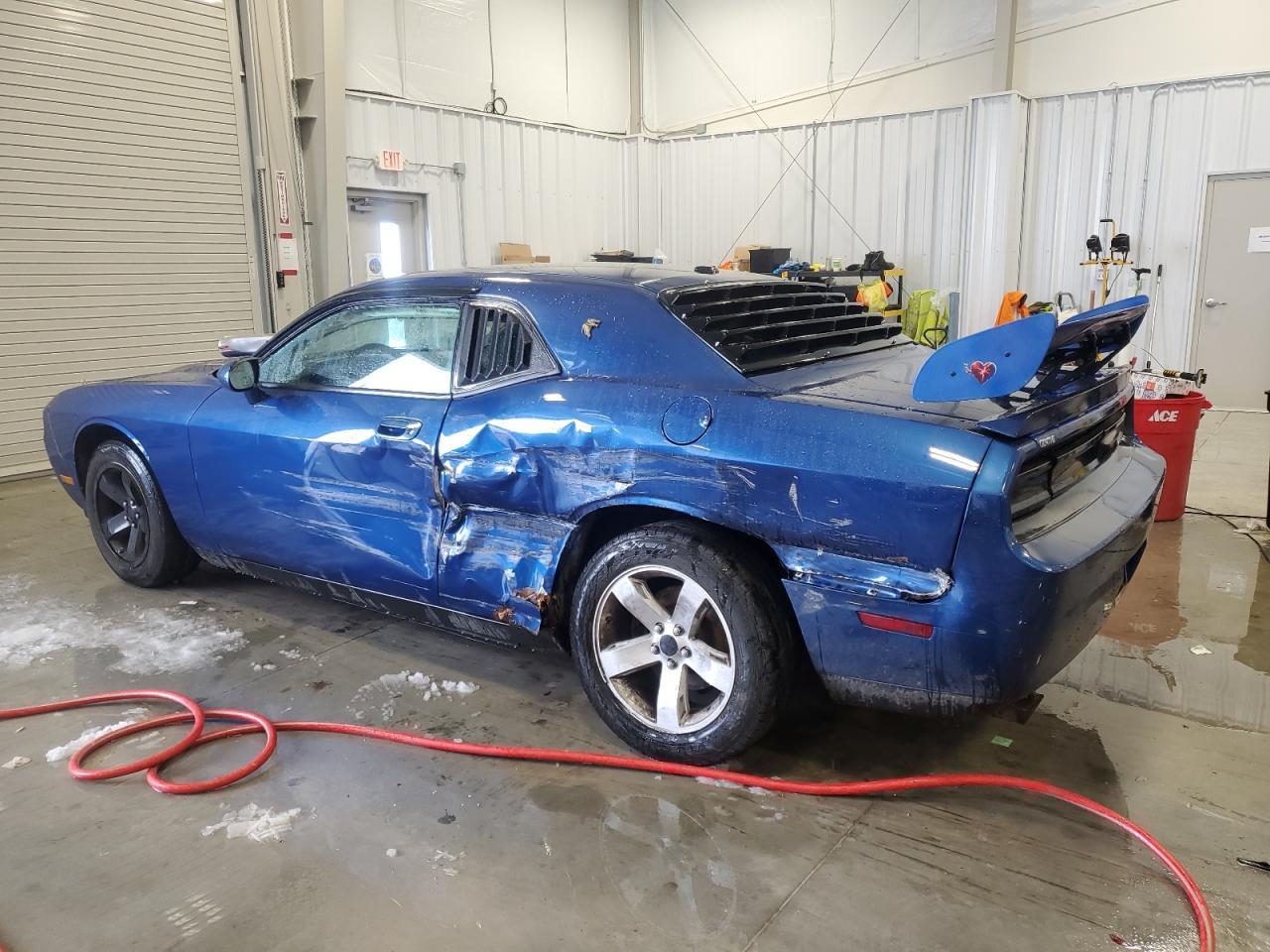 2010 Dodge Challenger Se - Image 2