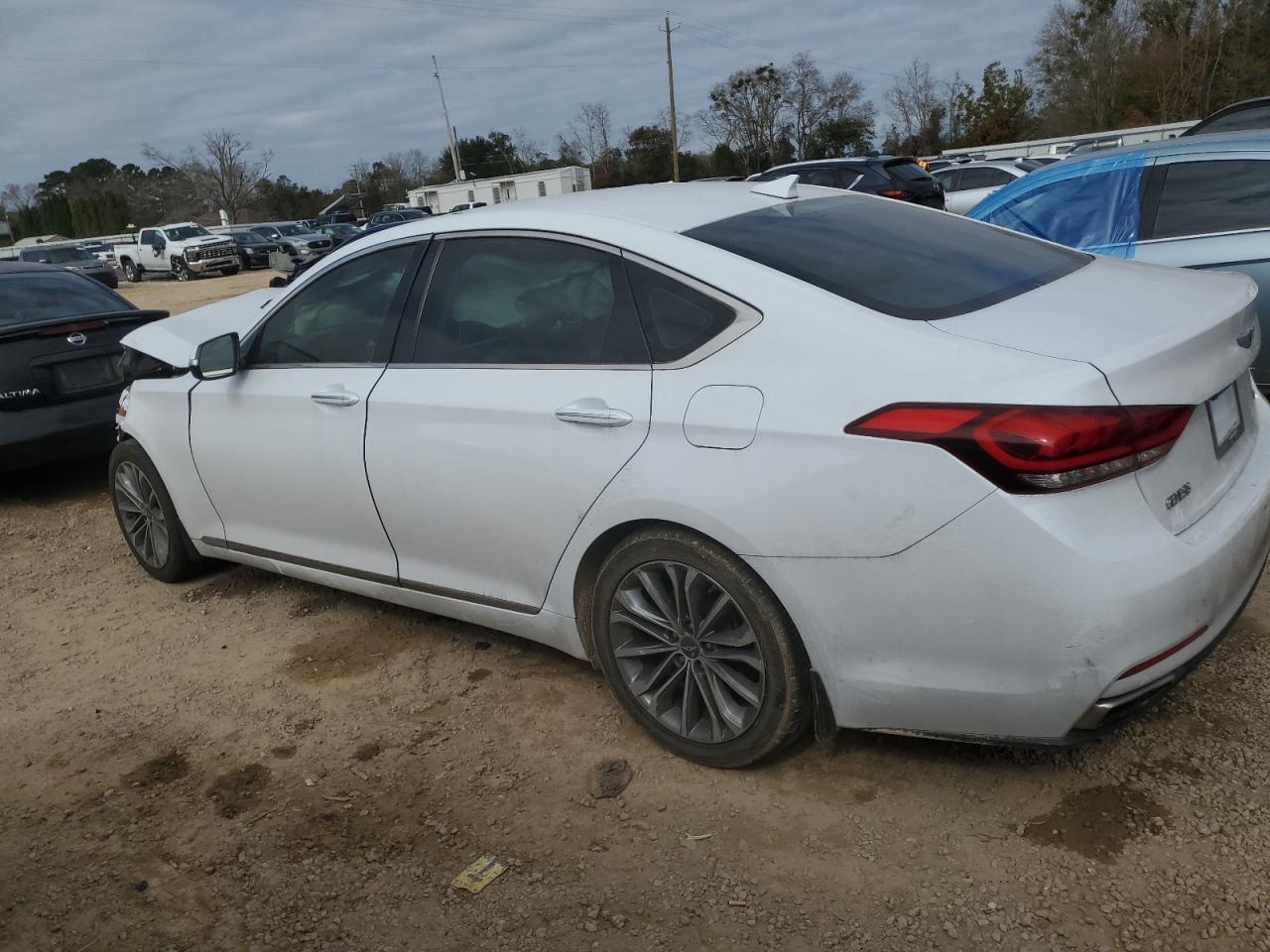 2015 Hyundai Genesis 3.8L - Фото 2