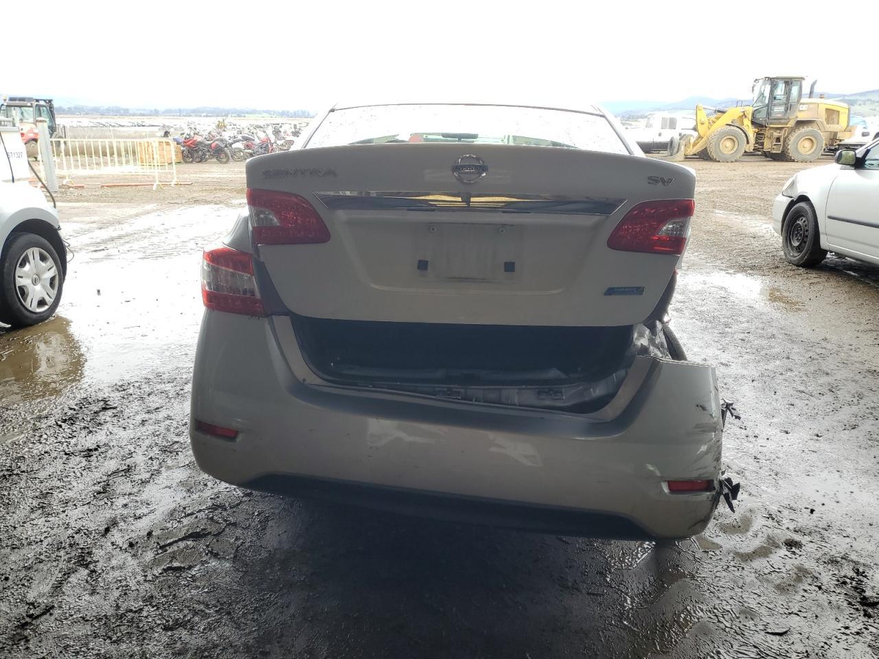 2014 Nissan Sentra S - Фото 6