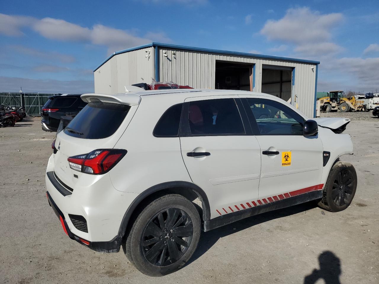 2020 Mitsubishi Outlander Sport Es - Image 3