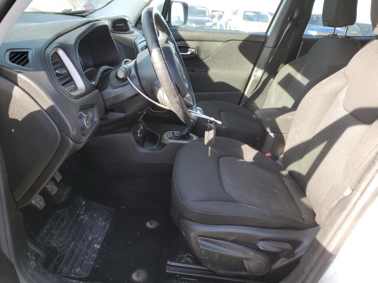 2015 Jeep Renegade Latitude - Image 7