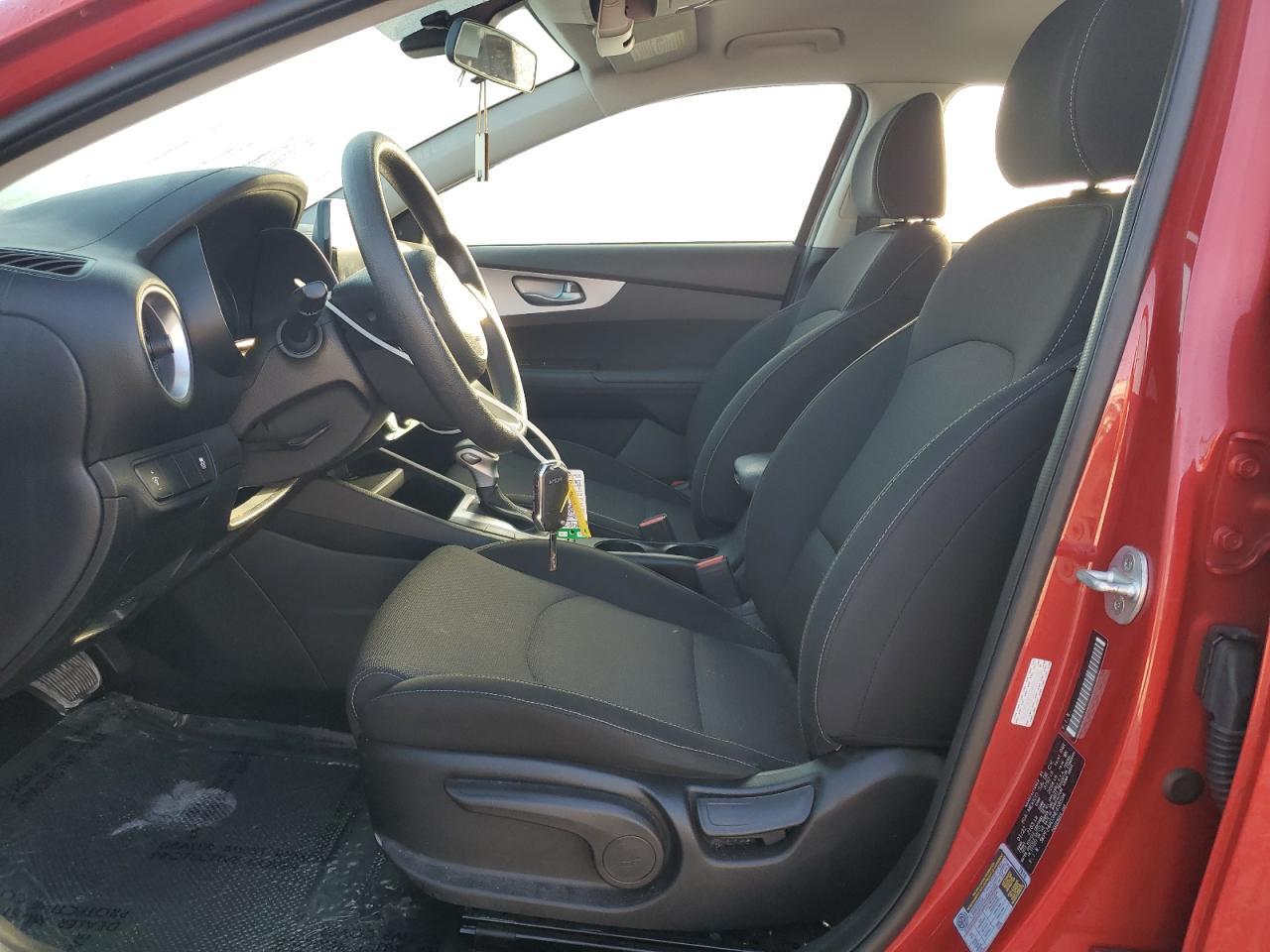 2022 Kia Forte Fe - Фото 7