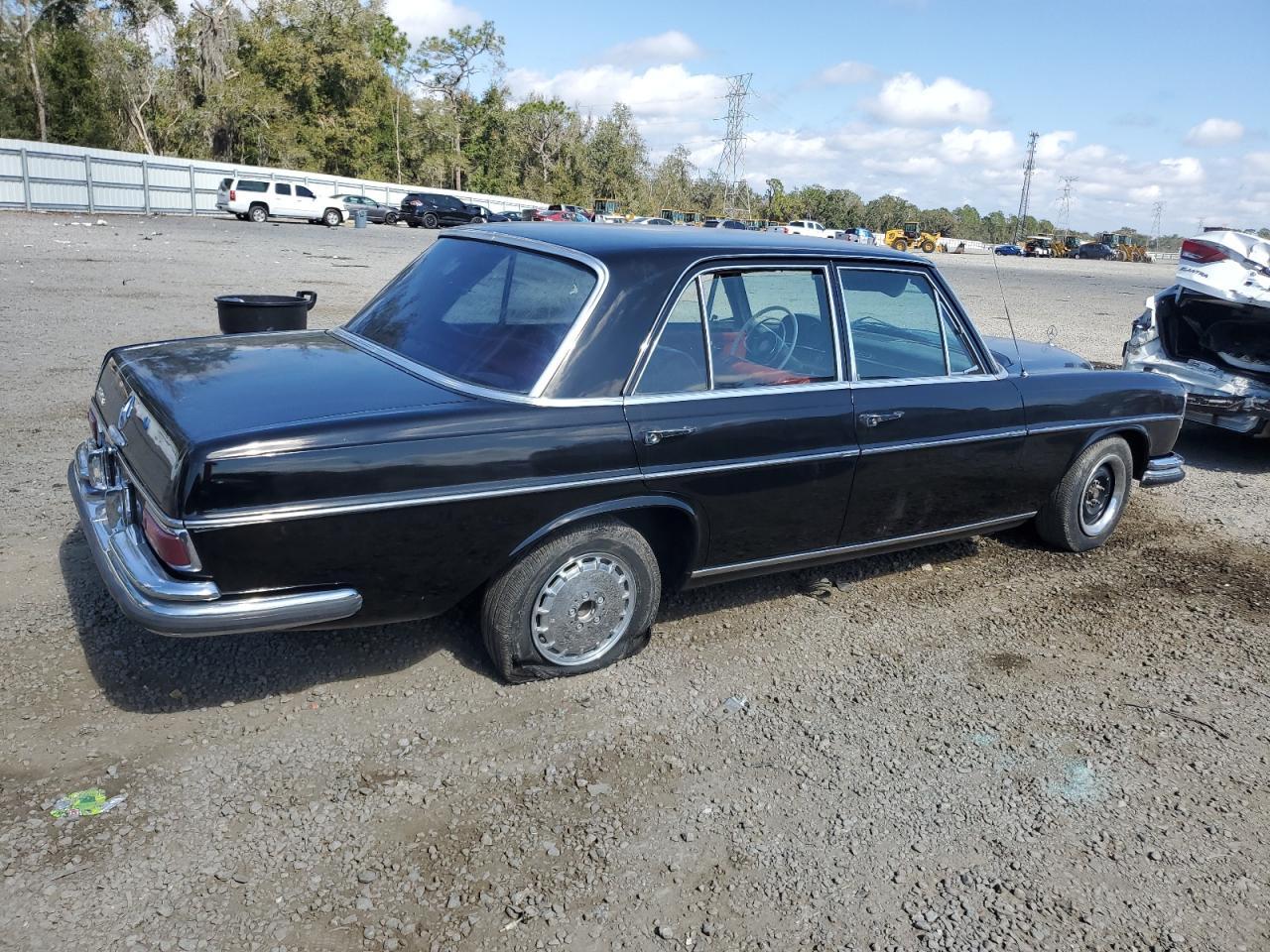 1966 Mercedes-Benz 250Se - Image 3